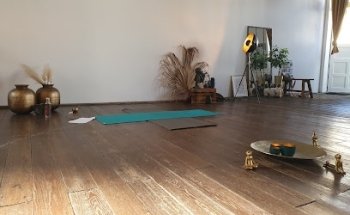 YOGA IM LOFT - mOmentum fotografie