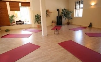 Yogaschule Bayreuth - Schule der Achtsamkeit
