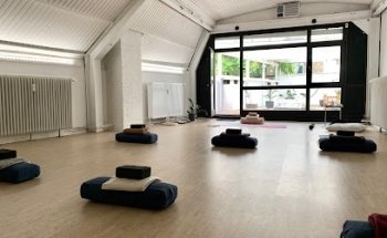 Light Space Movement Boutique Studio