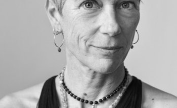 Yoga-Devi, Ashtanga-Yoga-Schule