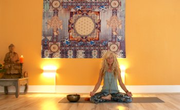 YogAnanda - Gabriela Jansen