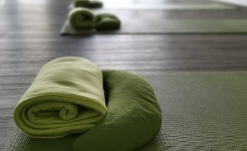 Yoga und Mehr an der Marina