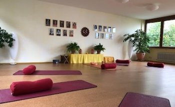 Yoga Samiti - Yoga in Überlingen am Bodensee