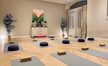 Soul Relief - Dynamic & Circular Yoga