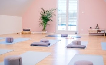 Yogalounge Nicole Veith