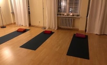 Yoga & Pilates - Eva Bastians