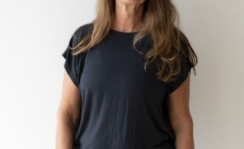 Cornelia Schuster - yoga-in-hofheim.de