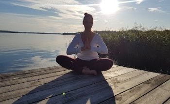 Yoga im Sonne Mond & Sterne