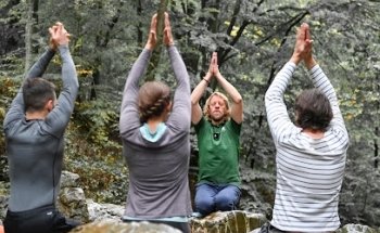 Torsten Acht - Schmerzhilfe & Yoga in Frechen, Köln & online
