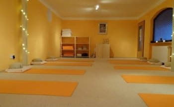 Mahadevi Yoga & Ayurveda