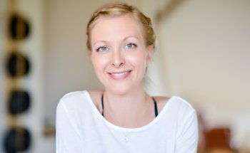 YOGA Daniela Weinberger