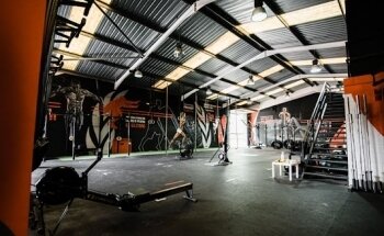 Iconic 3viles & ThaiBox