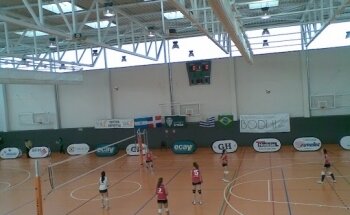 Complejo Polideportivo de Esquiroz / Eskirotzeko polikiroldegia