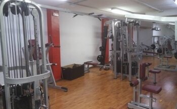 IRON GYM BY TONI GUTIERREZ