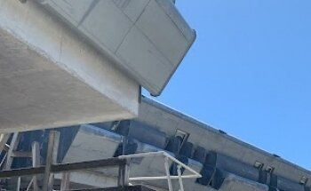 Piscina cuberta e Aulario da Universidade de Vigo