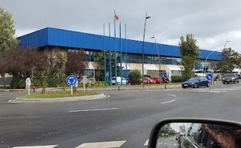 Fadura kiroldegiko hondartza boleiboleko zelaia