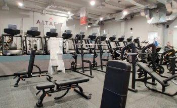 Gimnasio AltaFit Madrid Río