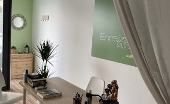 ENRAIZATE STUDIO YOGA