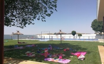 Piscina pública de Valenzuela de Calatrava