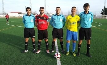 Campo Municipal De Valdelacalzada