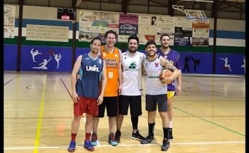 Pabellón Deportivo De Gojar