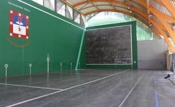 Frontón de Aperribai