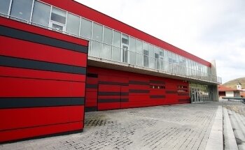 Zierbenako kiroldegia - Polideportivo de Zierbena