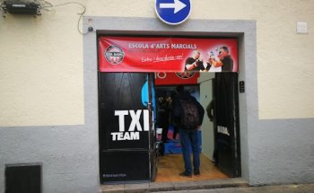 Escuela de Artes Marciales Xavi Nadal