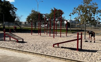 PARQUE DE BARRAS - CALISTENIA SON GOKU