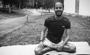 ESPACIOM - Clases de Hatha Yoga en Pontevedra