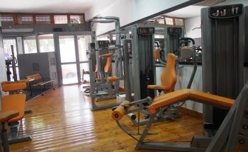 ASSOCIACIÓ CENTRE SALUT, BENESTAR I ESPORTGimnàs Fesbola