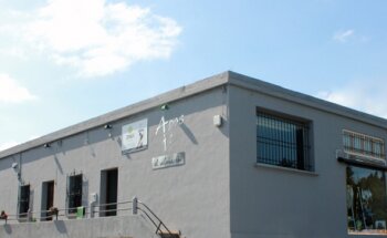 A dos i 2 El Almacén