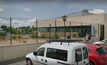 Piscina Cubierta y Gimnasio