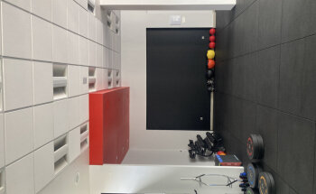 Squat Training Center