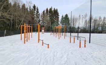 Tesoma Street Workout / Outdoor Gym