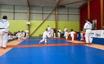 Gymnase Lucien Follain
