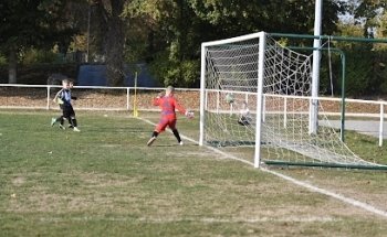stade foot Tours Sur Marne