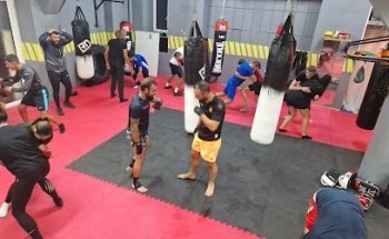 FIGHT CENTER 83