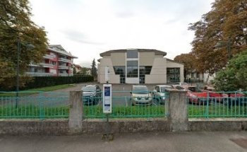 Gymnase du collège Jean-Jacques Rousseau