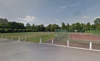 Terrain de tennis