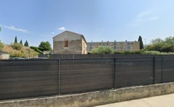 Salle de l'ancienne piscine