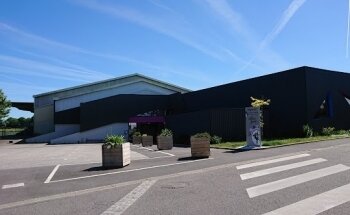 Halle Des Sports
