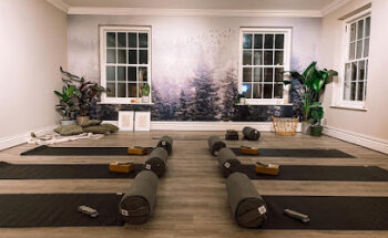Salutations Studio