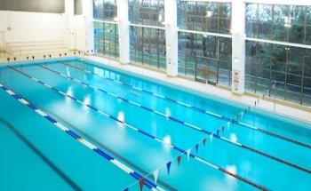 Isleworth Leisure Centre and Library