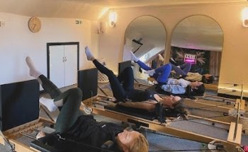 Bounce Bed Reformer Pilates