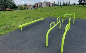 Workout calisthenics park