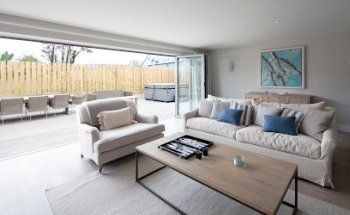 2 Trenoweth House Holiday Cottage