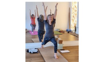 Iyengar Yoga Julia Owen