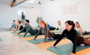 Paragon Pilates Studio Chelford - Matwork & Reformer Pilates, Sports Massage & Physio