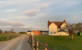 BTST - Osteopathy & Sports Massage Clinic & Academy